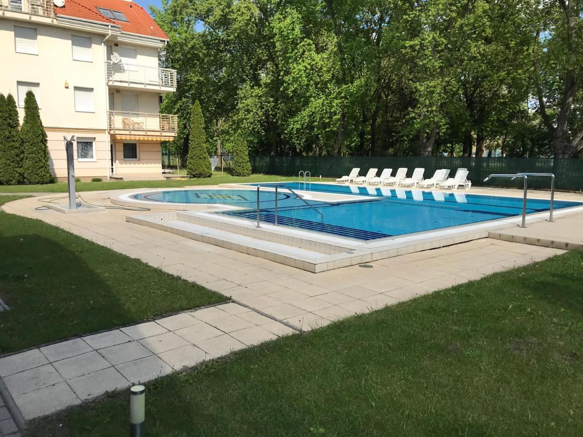 Sport Apartman Гайдусобосло Екстер'єр фото